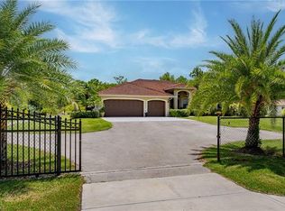 4020 29th Ave NE, Naples, FL 34120