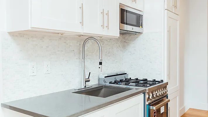 Rented by Nooklyn NYC LLC | media 17