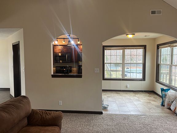 5th image of 1224 Freedom Dr