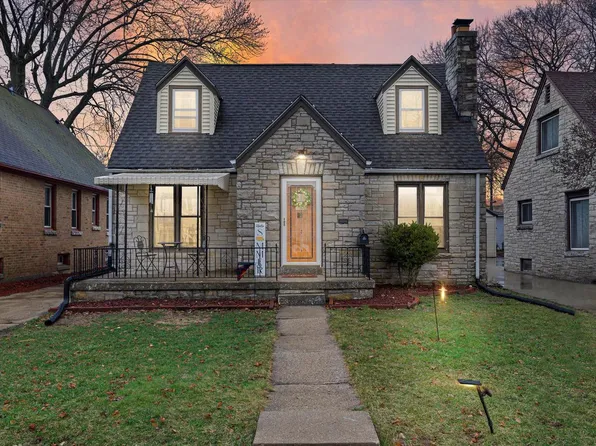 1421 South 85 STREET, West Allis, WI 53214