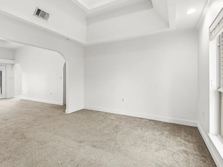 83 Lake Lorraine Cir — Photo 18
