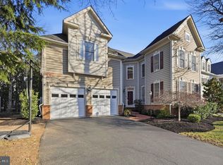 22773 Highcrest Cir, Ashburn, VA 20148