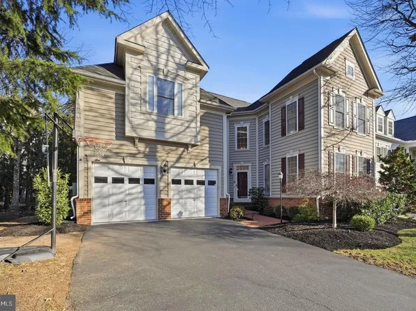 22773 Highcrest Cir, Ashburn, VA 20148