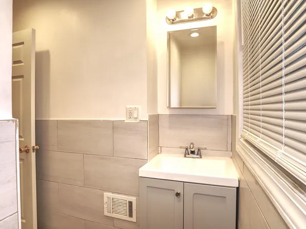 112 Randolph Avenue image 8 of 16