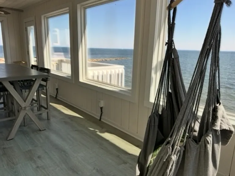 2149 Fairfield Beach Rd — Photo 42