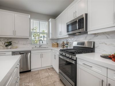 1132 Delpy View Point, Vista, CA, 92084