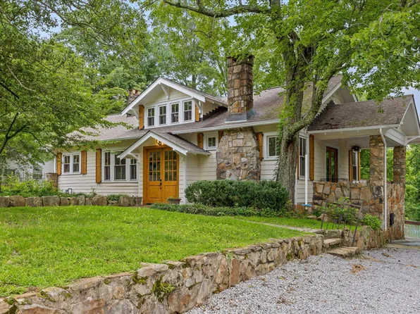 117 S Bragg Ave, Lookout Mountain, TN 37350