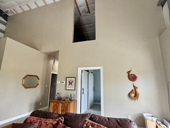 3rd image of 7796 N Meridian Rd