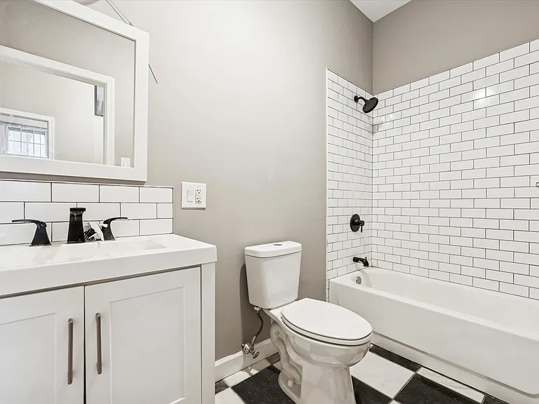 2034 Mount Vernon St #1F — Photo 5