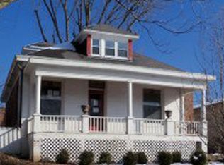 306 4th St, Boonville, MO 65233