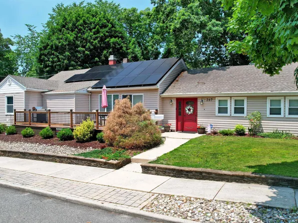 267 W Wyoming Ave, Absecon, NJ 08201