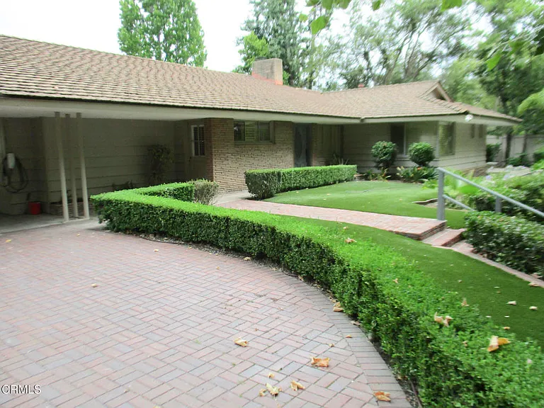 756 Linda Vista Ave — Photo 2