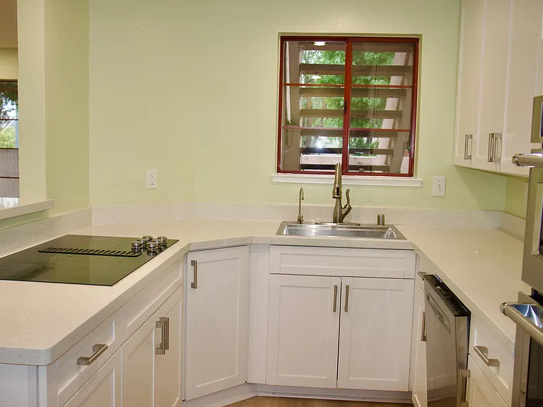 10198 Danube Dr — Photo 7