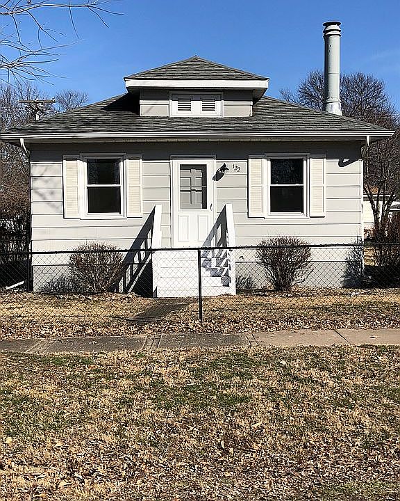 1st image of 122 Edison St