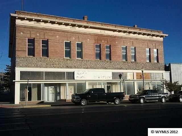 2nd image of 419 W Cedar St