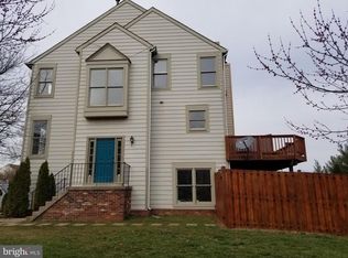 46943 Trumpet Cir, Sterling, VA 20164