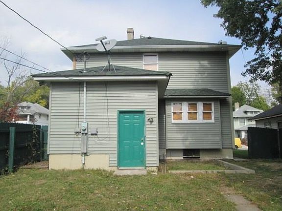 5th image of 639 W 30th St