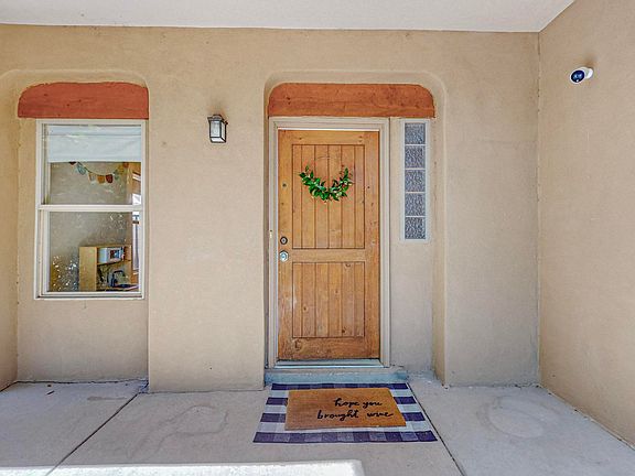 2nd image of 6805 Glenturret Way NE