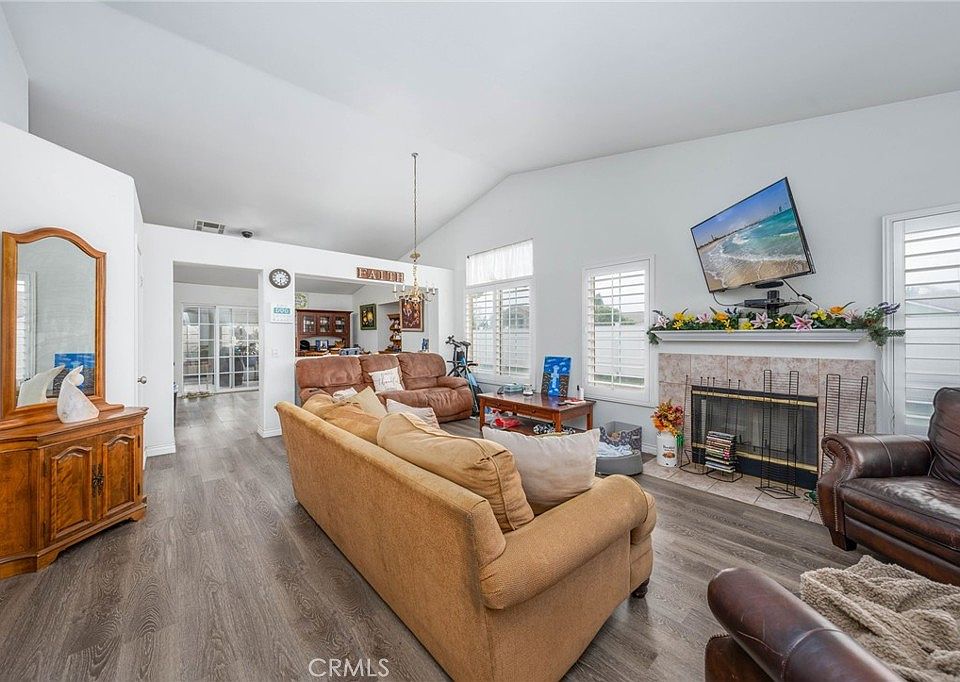 10593 Horseshoe Dr, Bloomington, CA 92316 Zillow