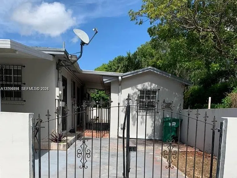 15530 SW 308th St #D — Photo 2