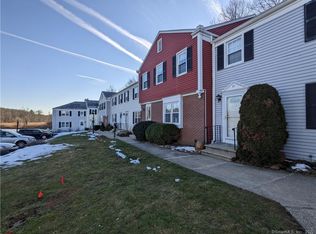 40 Tapping Reeve Vlg UNIT 40, Litchfield, CT 06759