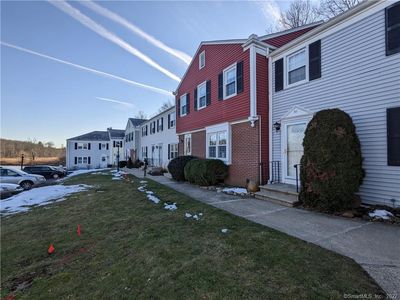 40 Tapping Reeve Village #40, Litchfield, CT, 06759