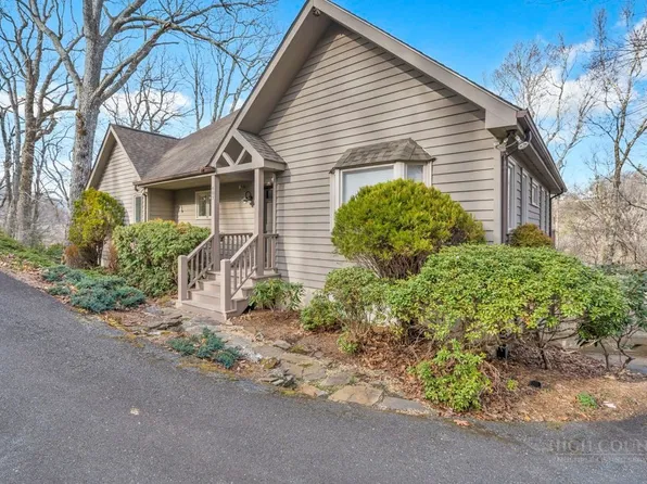 407 Peacock Drive, Blowing Rock, NC 28605