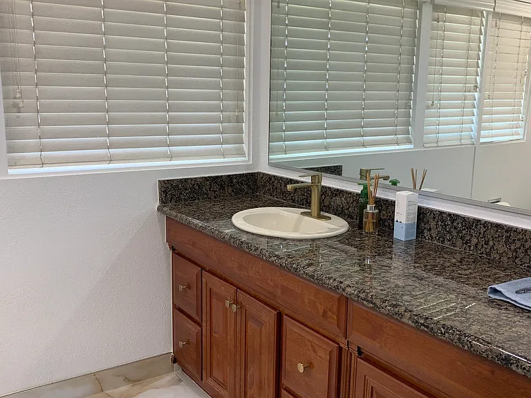 326 Las Riendas Dr — Photo 37