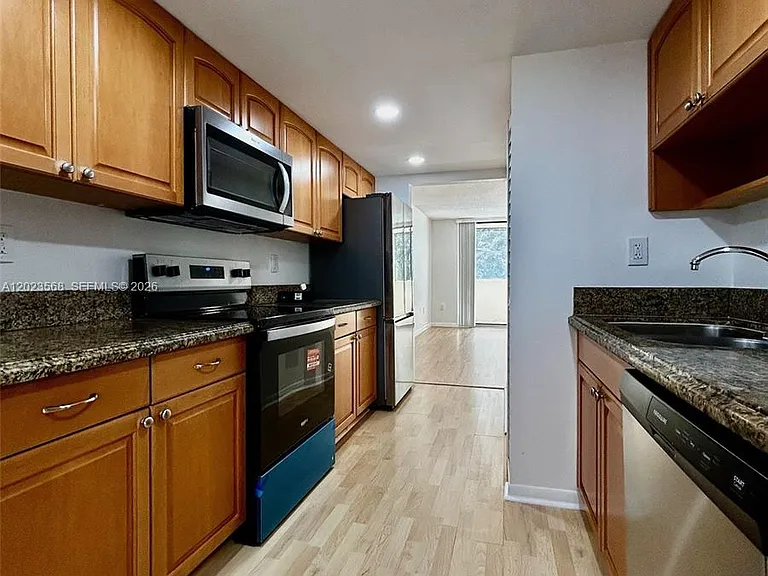 7451 NW 16th St #304 — Photo 2
