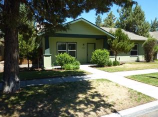 20632 Honeysuckle Ln, Bend, OR 97702