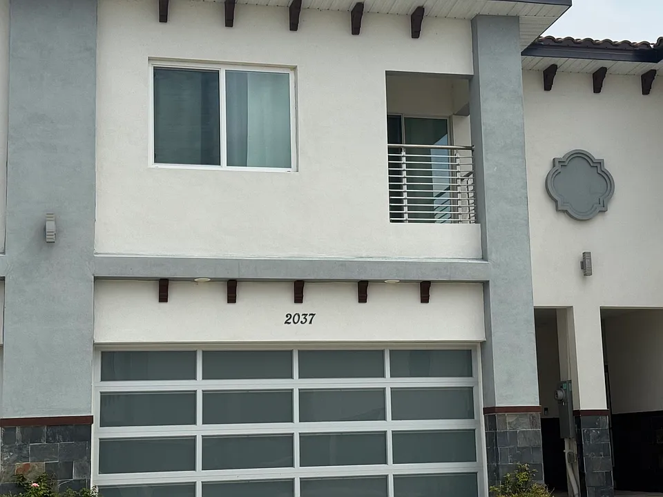 2037 Greenbriar Ter #2037
