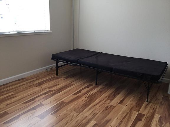 Suite (Room + Private bathroom) for rent!