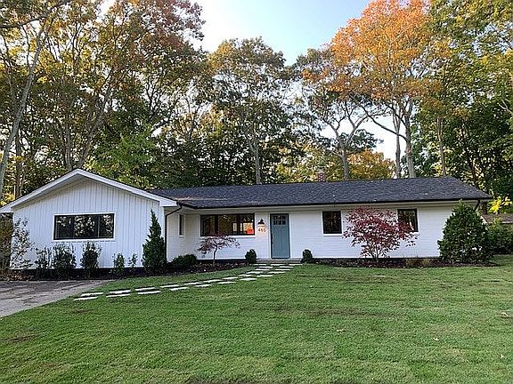 2nd image of 460 Westview Dr