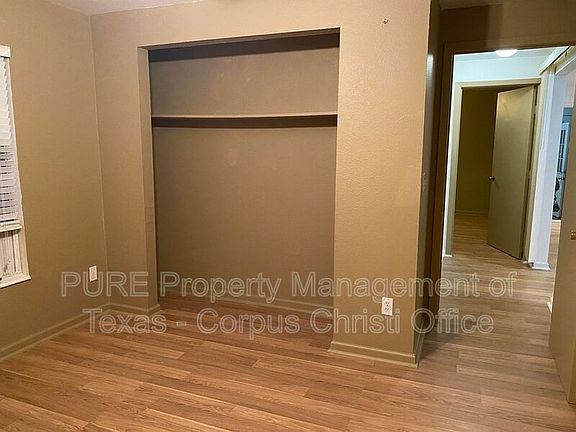 4th image of 434 Valerie St