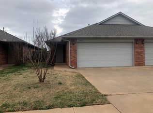 11016 SW 5th St, Yukon, OK 73099