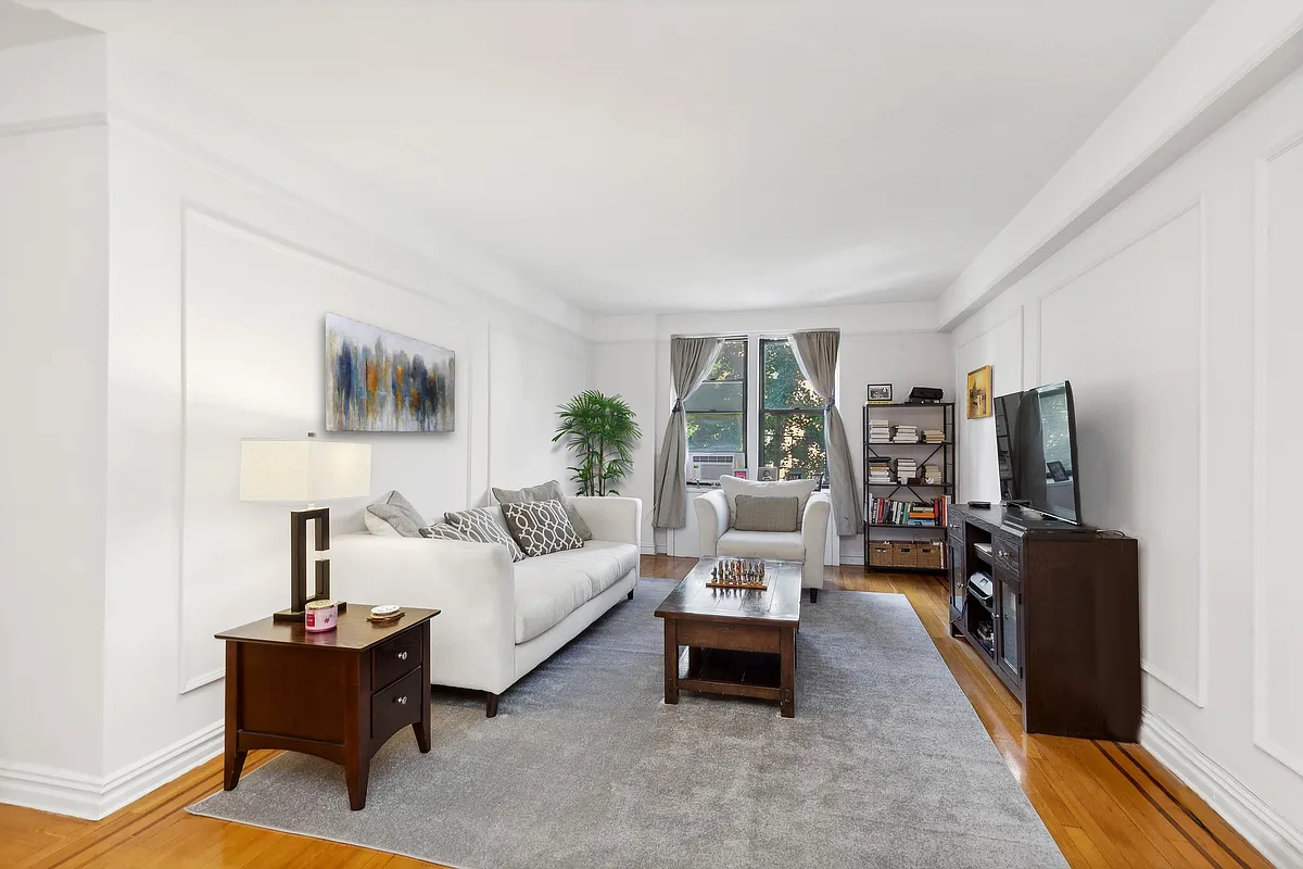 736 West 186th St Unit 5B  