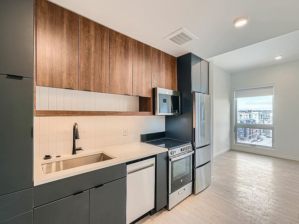 2059 19th St - Web Quality - 009 - 30 Studio 5 804