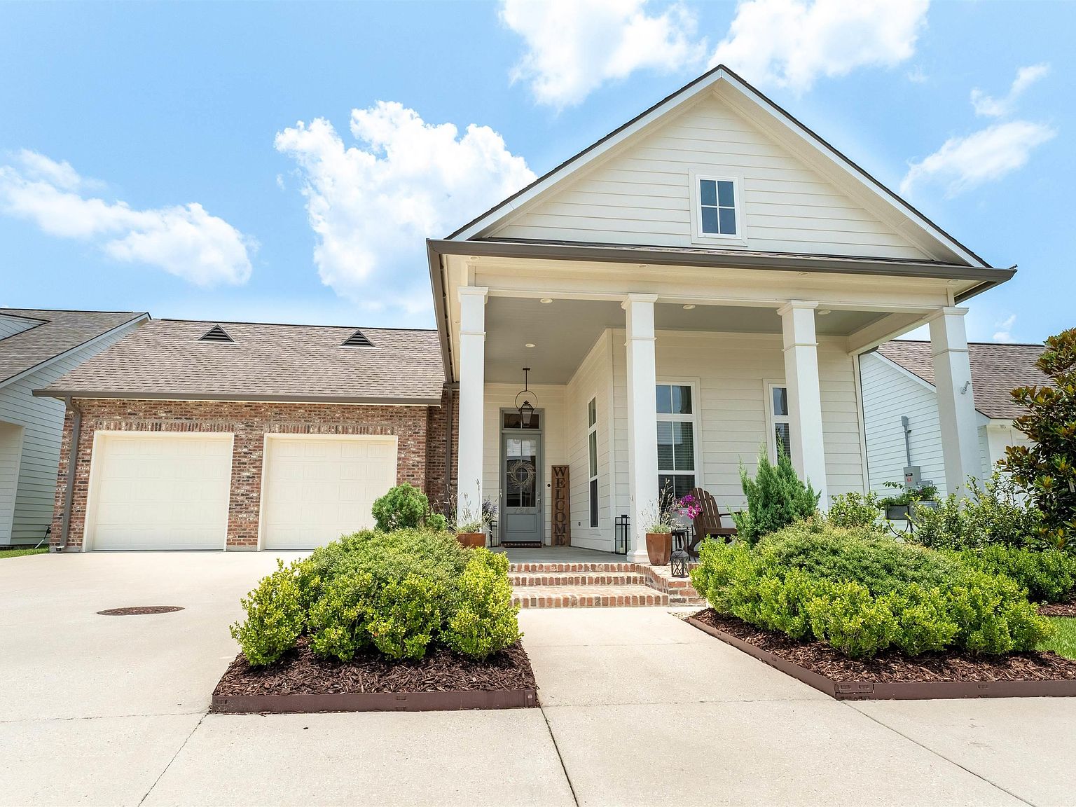 734 Green Oak Dr, Gonzales, LA 70737 MLS 2023009636 Zillow