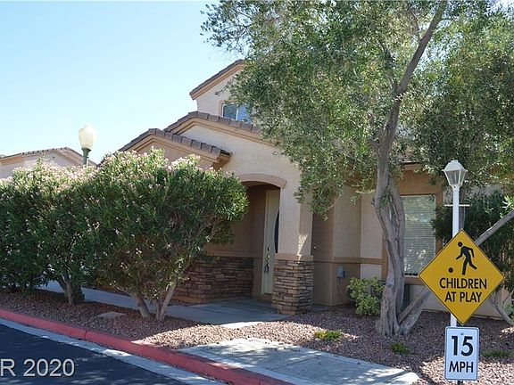 5th image of 224 Big Horn Dr Unit 2