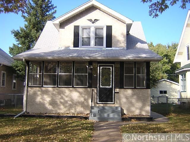 1st image of 755 Magnolia Ave E