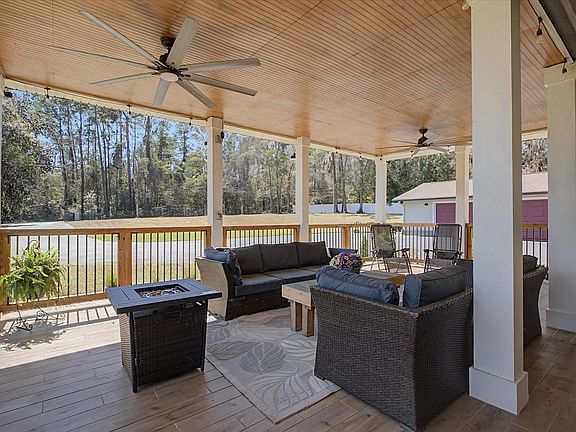 4th image of 1204 Firethorne Ln
