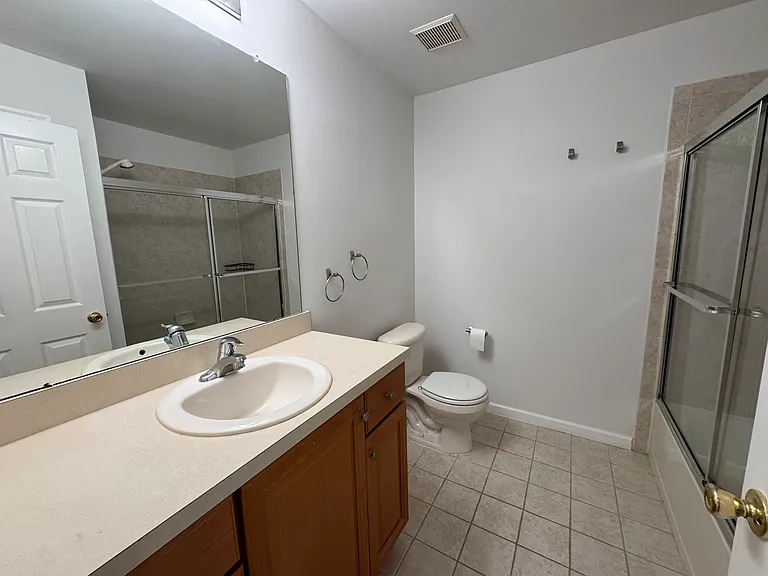 47 Hoover Ave — Photo 15