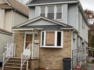 6139 Austin St, Flushing, NY 11374