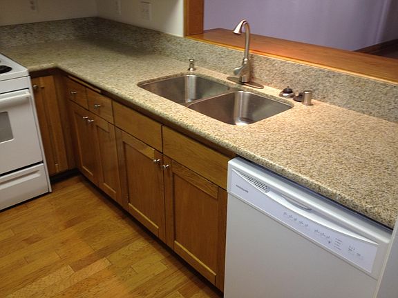 3rd image of 8850 Villa La Jolla Dr Unit 203