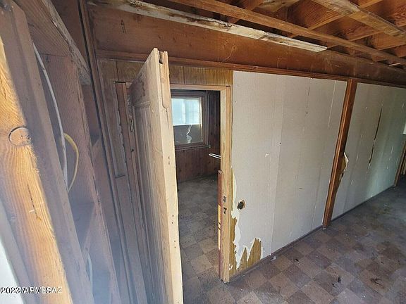 4th image of 234 W PINKLEY Avenue