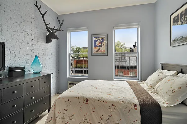 Sold by Corcoran | media 4