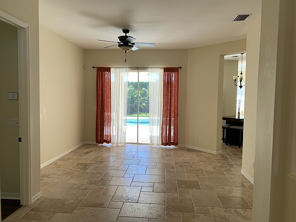 5th image of 738 Indian Creek Ct