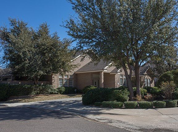 2nd image of 4606 Meadowwood Ct
