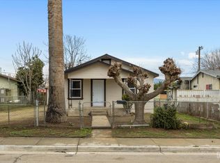 11005 San Emidio St, Lamont, CA 93241