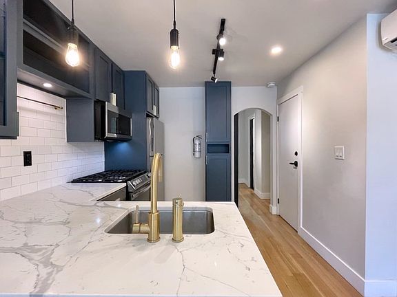 5th image of 320 6th St #B
